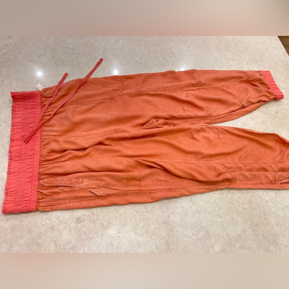 FREE PEOPLE FP MOVEMENT Halfzies Pants In Matte Rose Size M - Picture 15 of 16